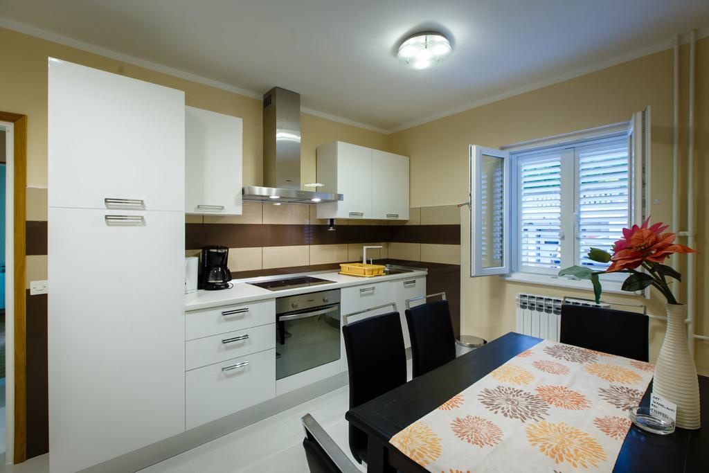 Apartments Slavko Supetarska Draga Εξωτερικό φωτογραφία